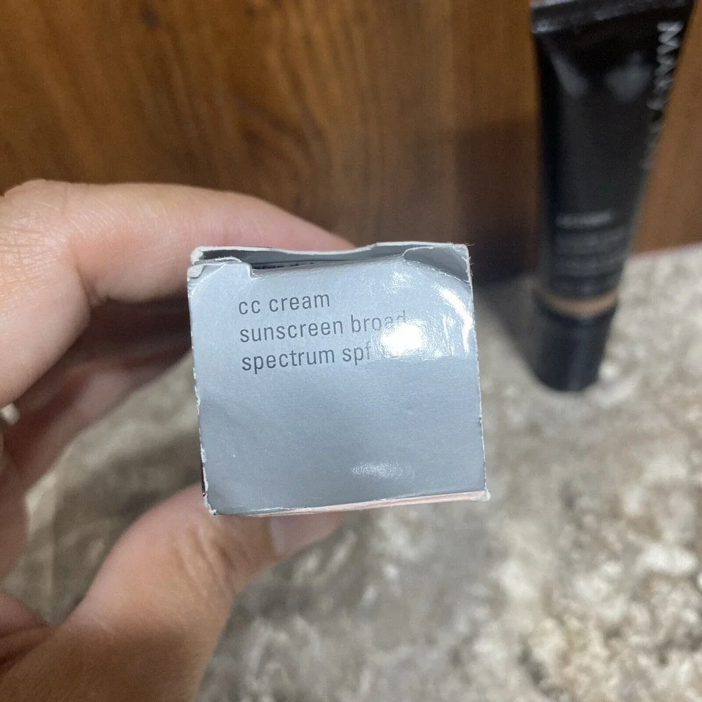 Mary Kay CC Cream - Very Deep READ